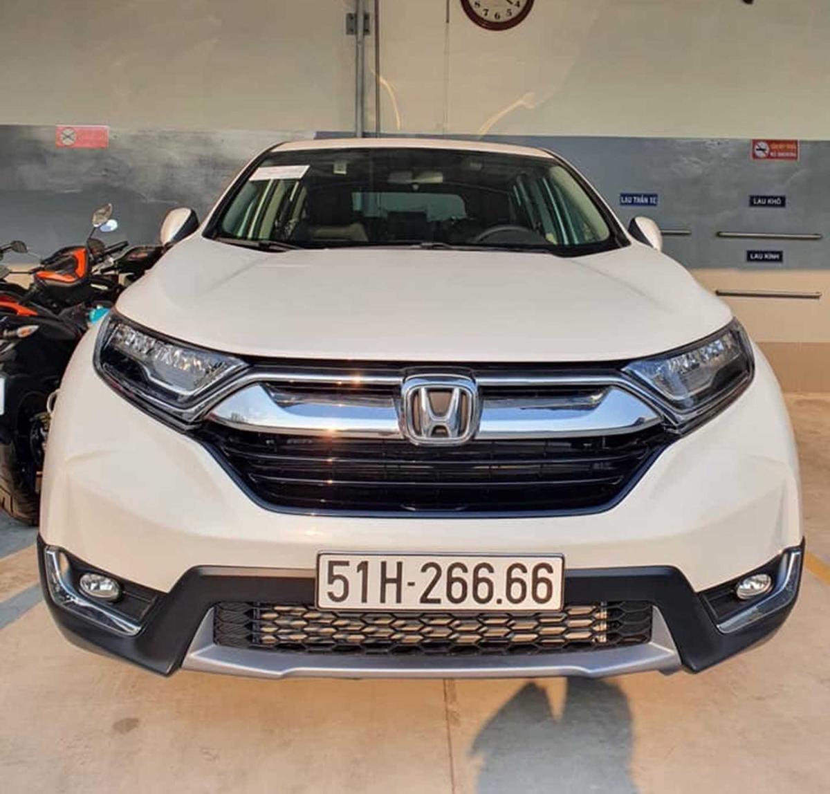 Chiếc Honda CR-V mang biển số tứ quý 6.