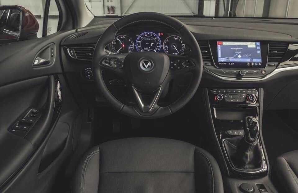  nội thất xe Opel Astra 2020