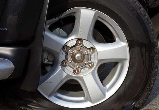 La-zăng ô tô hay gặp những hư hỏng gì?