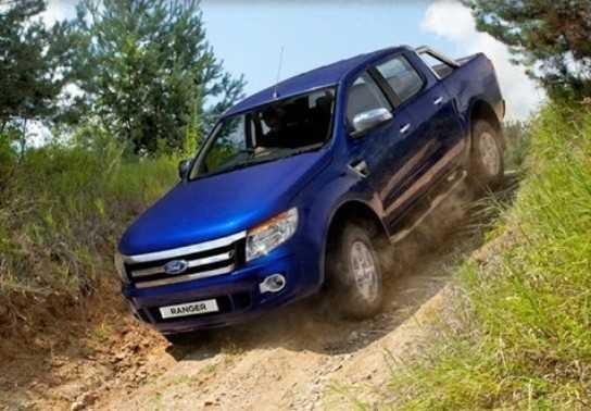 Bỏ túi những kinh nghiệm khi lái xe xuống dốc