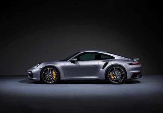 Hé lộ Porsche 911 Turbo S thế hệ mới gây chú ý đã tàn sát siêu xe