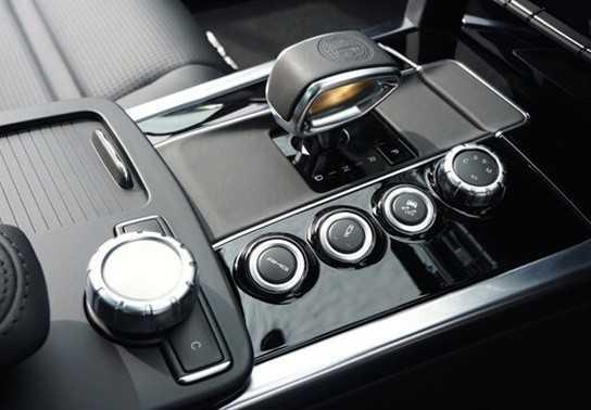 Những bộ phận trên ô tô bẩn hơn bạn nghĩ