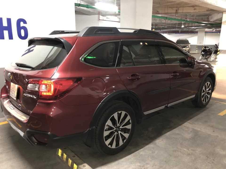 đuôi xe Subaru Outback