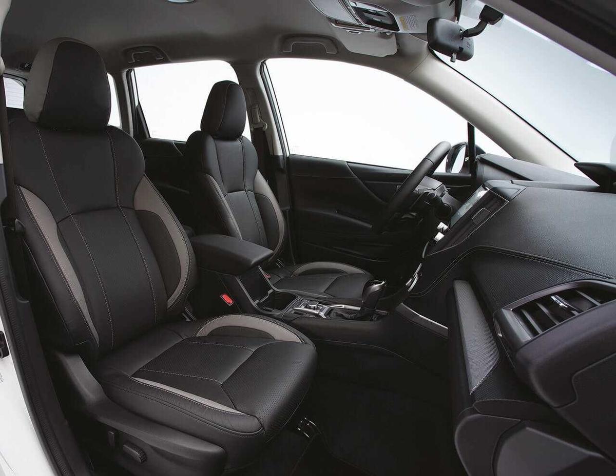 nội thất Subaru Forester