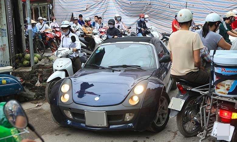 Ác mộng khi quay đầu trong phố hẹp