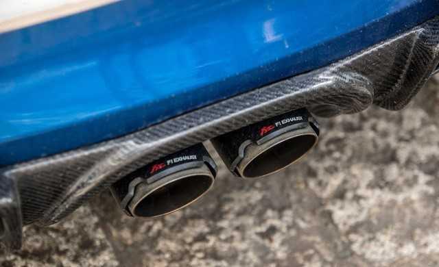 ống Porsche Cayman