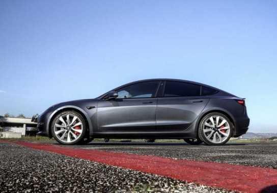 Mẫu xe gây sốt với lượng đặt hàng online khổng lồ