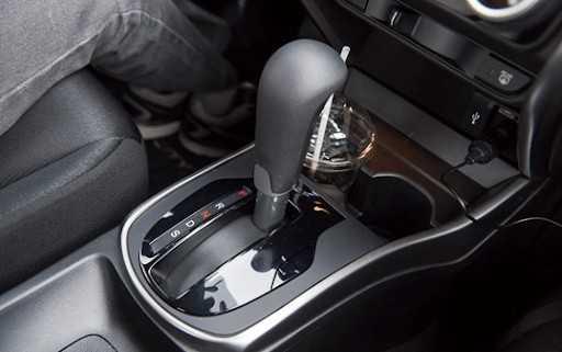  hộp số tự động tiện lợi hơn hộp số tay ở điểm nào