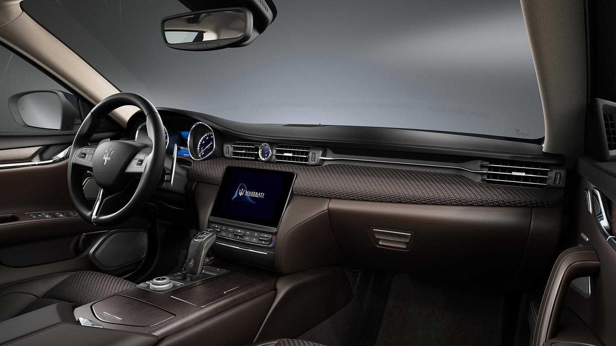 nội thất Maserati Quattroporte