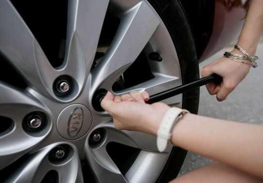 Mách bạn “bắt bài” lốp xe ô tô
