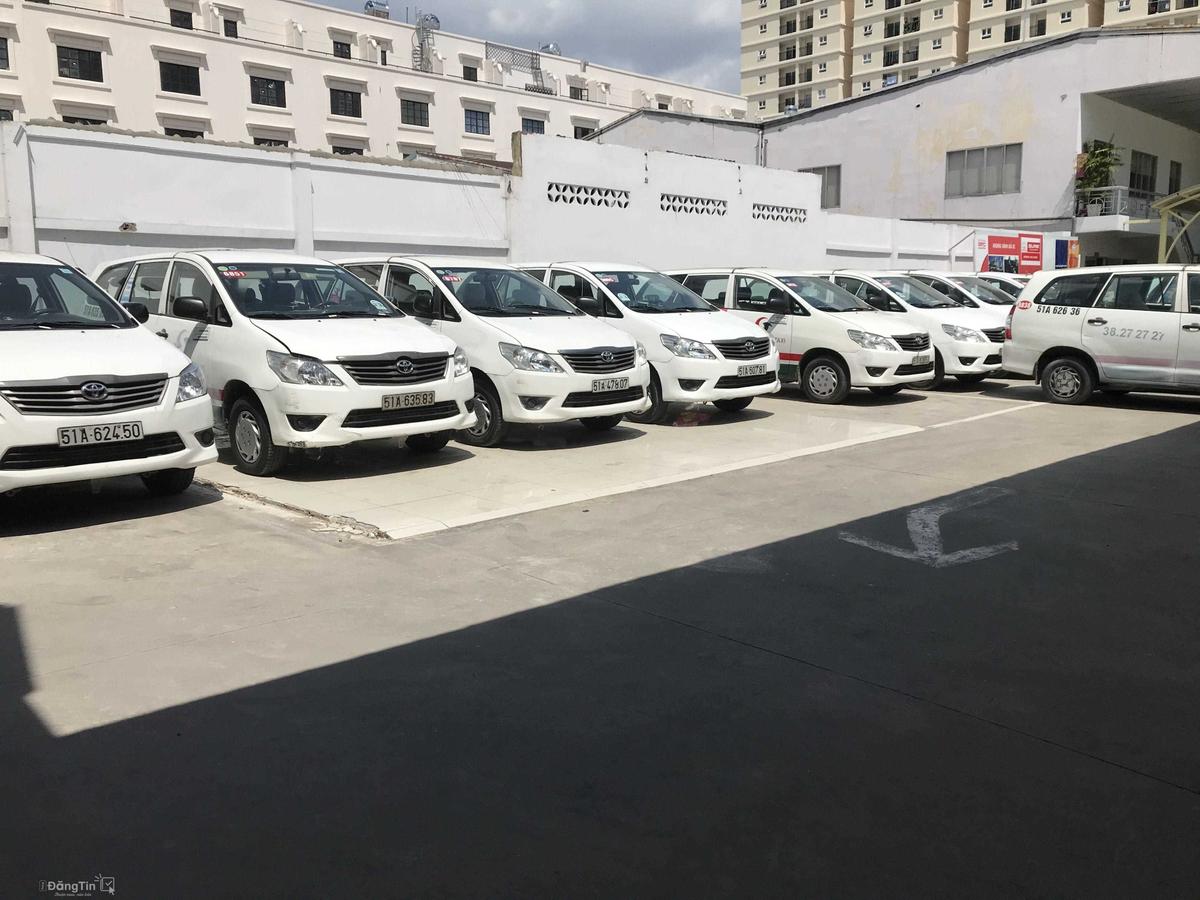 Xe taxi, dịch vụ