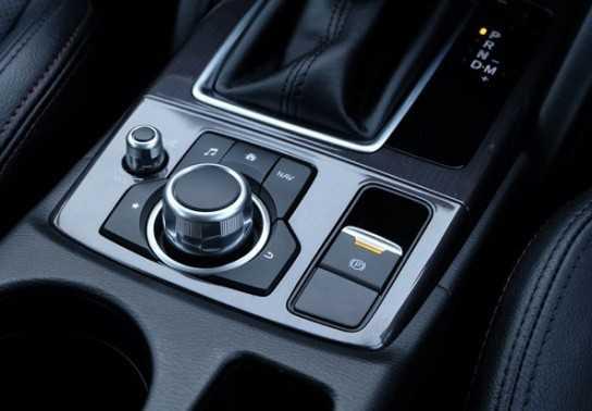 Phanh tay truyền thống dần bị quên lãng