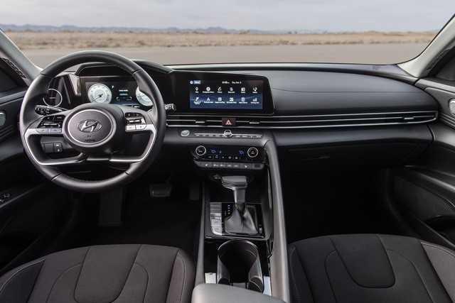 nội thất Hyundai Elantra N