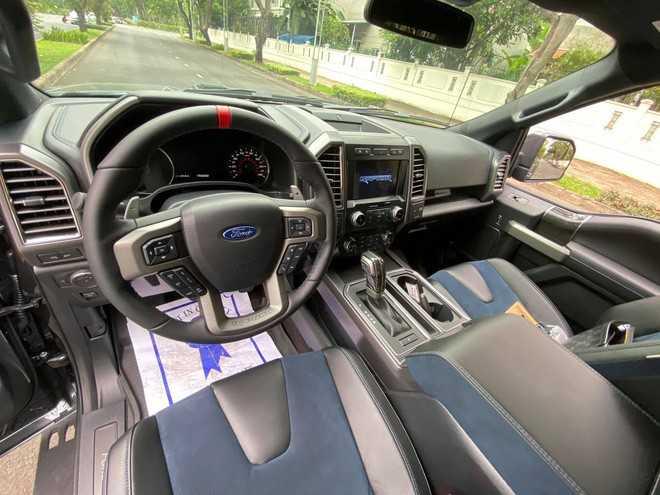 nội thất Ford F-150 Raptor 