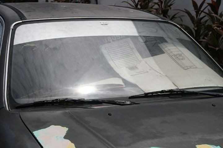 Kiểm tra kính chắn gió