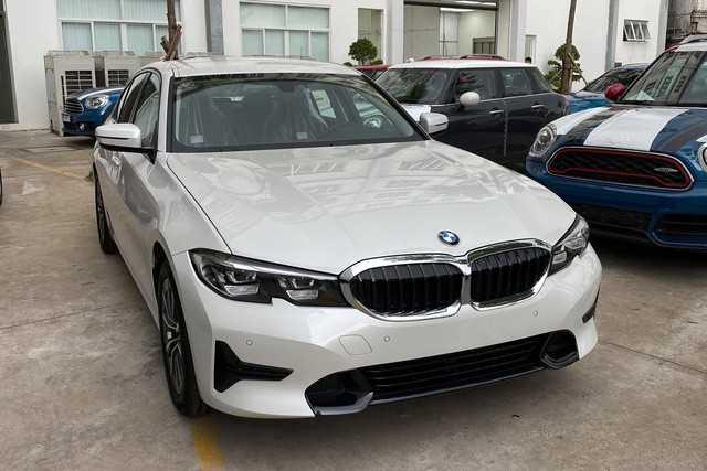 BMW 3-Series 2020 về đại lý với giá hấp dẫn - Mercedes C-Class và Audi A4 có thêm một đối thủ