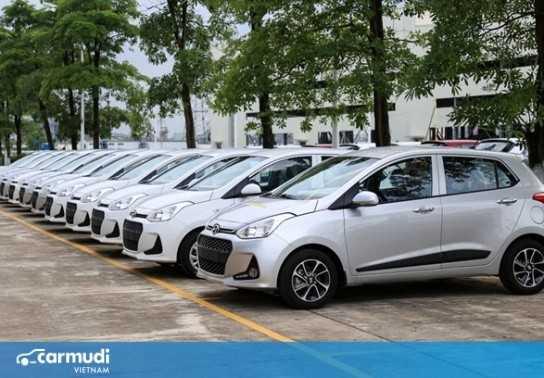 Ô tô tồn kho giá cực rẻ, nên mua hay không?