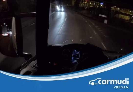 Làm sao để lái xe nơi không có đèn đường an toàn nhất?