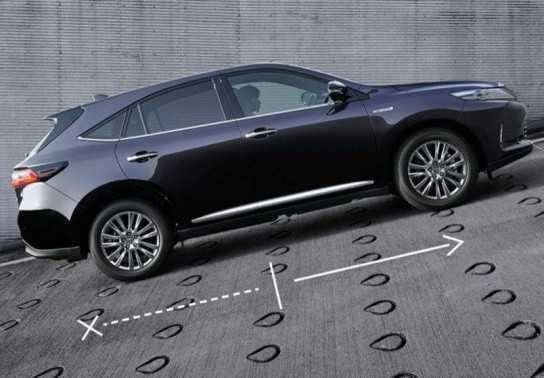 Toyota Harrier mới lộ diện, ngang cơ Lexus