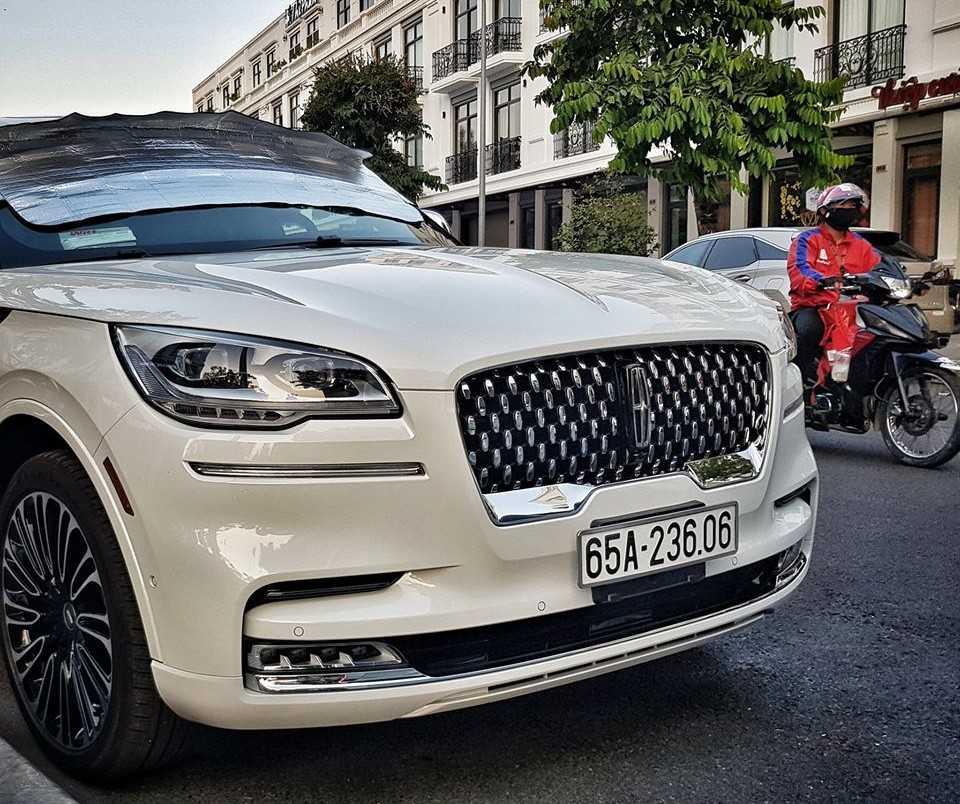 Cần thơ xuất hiện Lincoln Aviator độc nhất Việt Nam