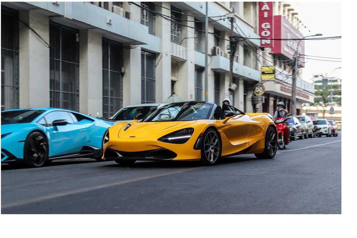 nội thất McLaren 720S Spider 