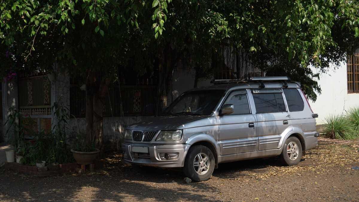 Giữ chiếc xe ở nơi mát mẻ, khô ráo