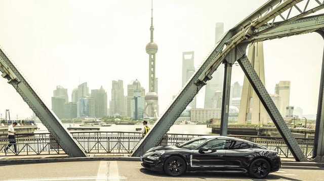 Porsche Taycan 4S: gây bất ngờ với khả năng vận hành cực chất