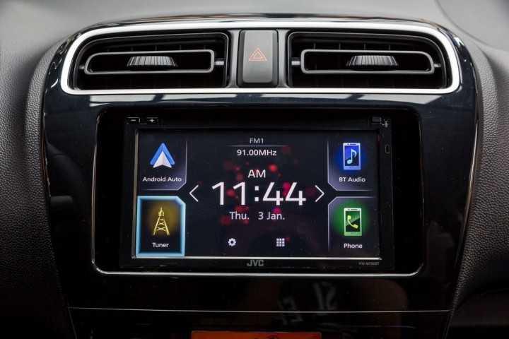 Màn hình giải trí của xe Mitsubishi Attrage 2020 carmudi vietnam