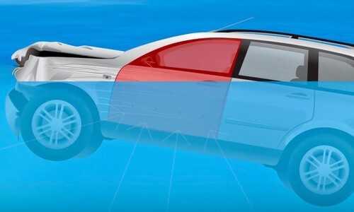 Tháo dây an toàn, hạ thấp cửa sổ, và thoát ra