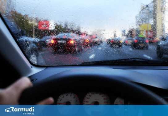 Ô tô không ngại mưa phùn nếu biết những mẹo sau đây