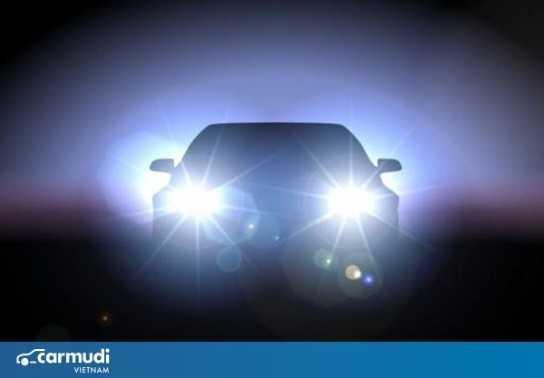 8 cách giúp bạn cải thiện tầm nhìn khi lái xe vào ban đêm
