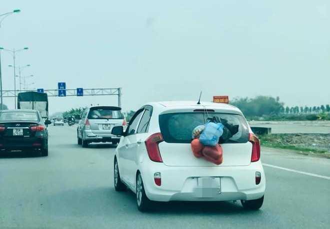 Sử dụng phụ kiện hỗ trợ