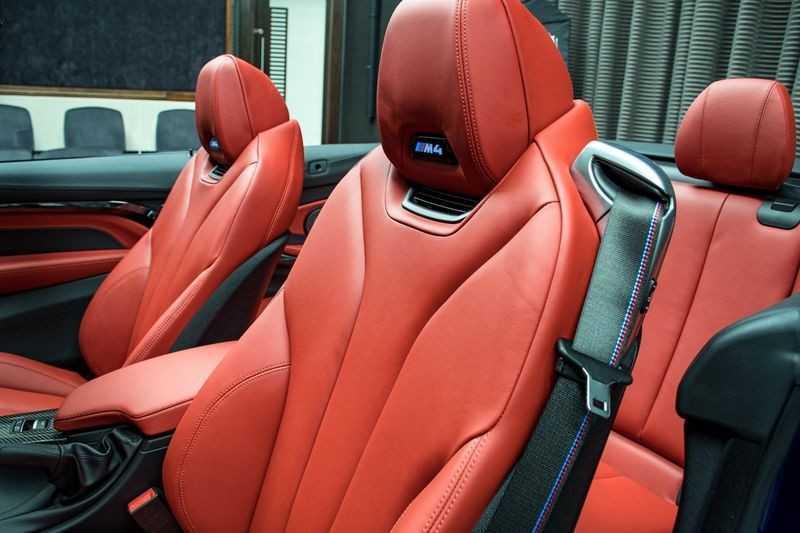 BMW M4 San Marino Blue