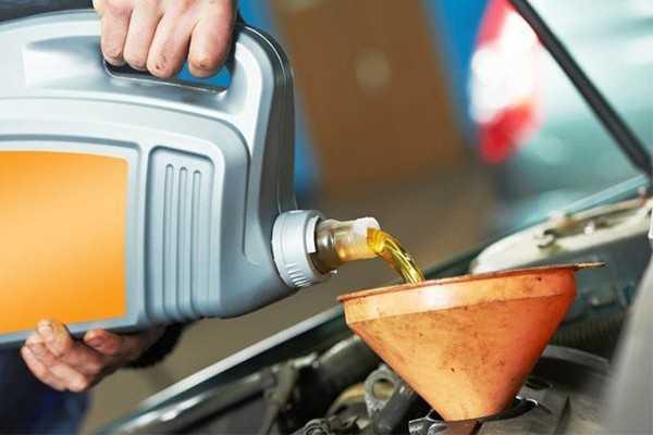 Các dung dịch trong xe bị giảm chất lượng