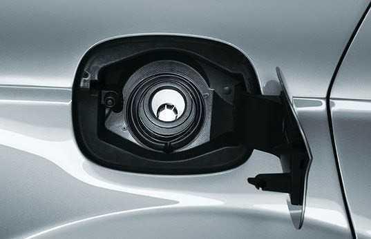 Đề nghị nhân viên cây xăng đưa đồng hồ đo lượng xăng về số 0