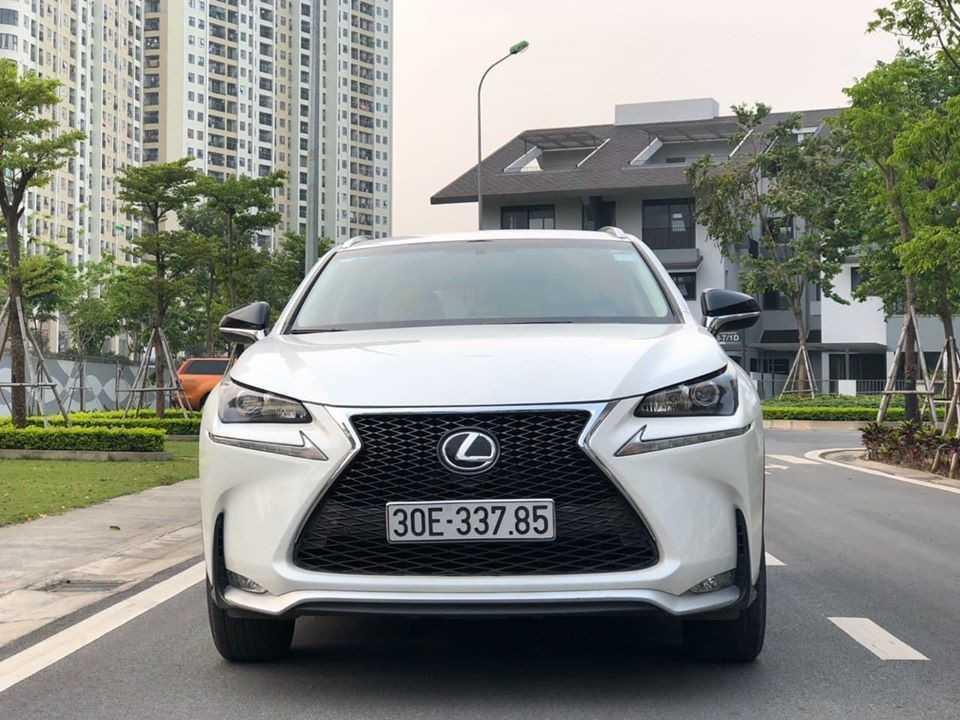 Lexus NX 200t đời 2014 mạnh dạn ra giá ngang bằng Mercedes-Benz GLC