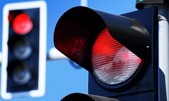 Vậy dừng đèn đỏ nên để số nào?