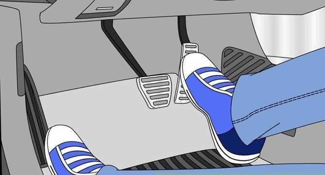 Đạp nhầm chân ga