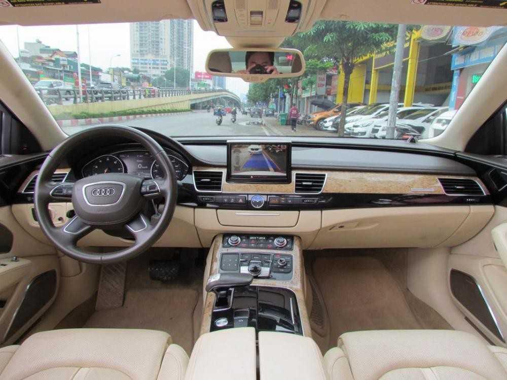  Audi A8L 2011 còn giữ được cảm quan tương đối tốt so với mặt bằng chung của dòng xe này trên thị trường