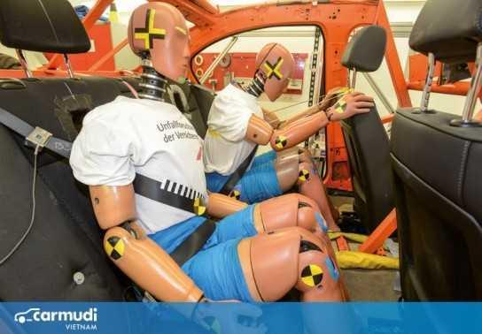 Không nên xem nhẹ vấn đề an toàn cho hàng ghế sau