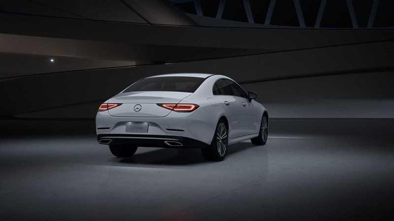 Mercedes-Benz CLS 260 có giá bán niêm yết từ 576.800 Nhân dân tệ