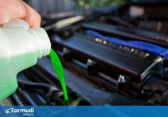 Thời điểm thích hợp thay nước làm mát cho động cơ xe