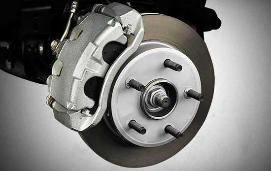 Nếu xe vận hành mà bạn vẫn thấy đèn sáng thì tức là phanh ABS đang có vấn đề.