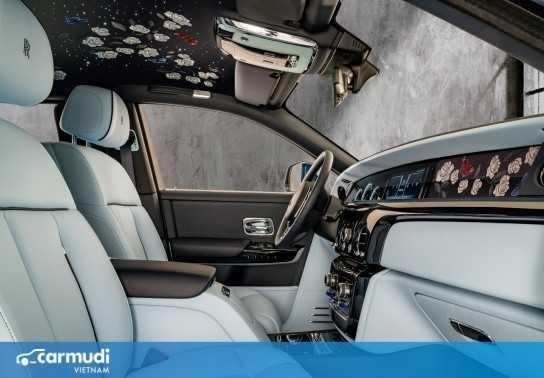 "Nàng thơ" của Rolls-Royce - hoa hồng Phantom Rose