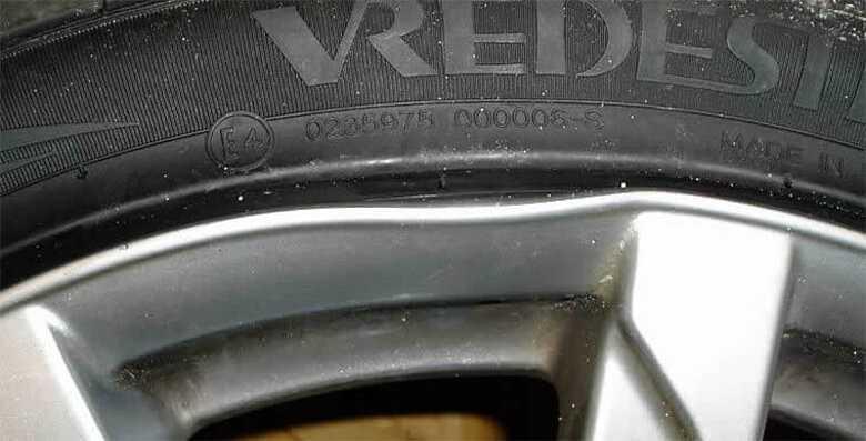 Khi đi trên đường, mâm xe dễ bị va chạm, cọ xát với ổ gà