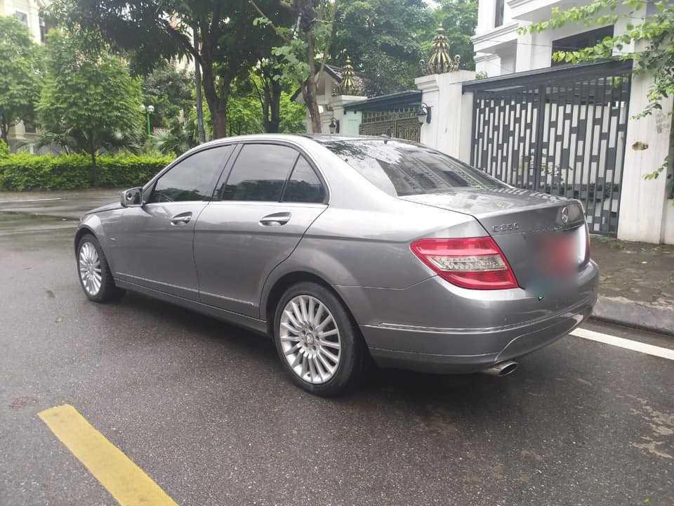 đuôi xe Mercedes-Benz C 250