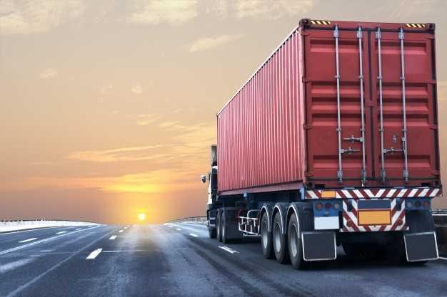 Chỉ nên vượt khi có khoảng cách rộng