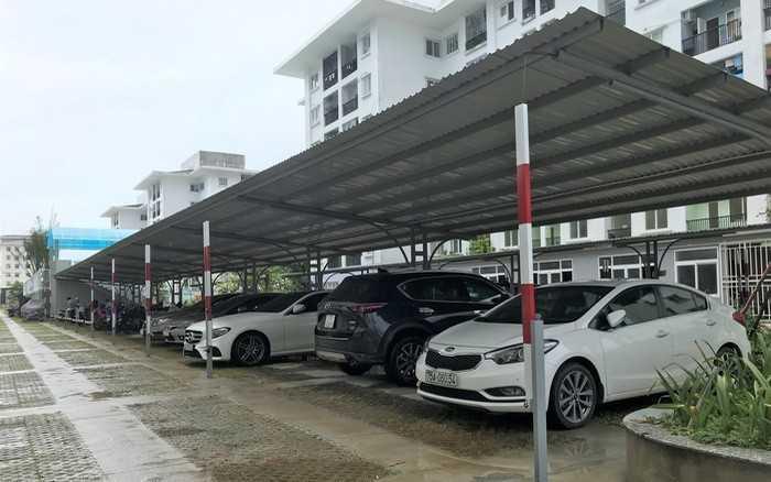 Đối với thời tiết nắng nóng, tốt nhất là bạn hãy tìm nơi đỗ xe có mai che, hầm hay có bóng mát...