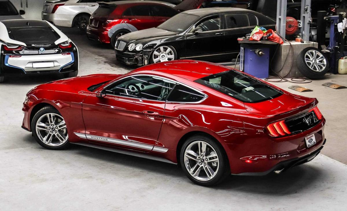 Ford Mustang 2020 độc đáo vừa về nước mang một chi tiết dễ gây nhầm lẫn - Ảnh 2