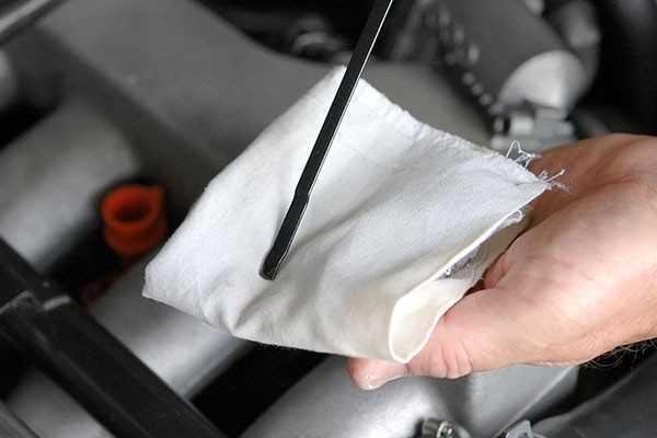 xe không sử dụng nhưng để lâu thì dầu vẫn có thể bị giảm